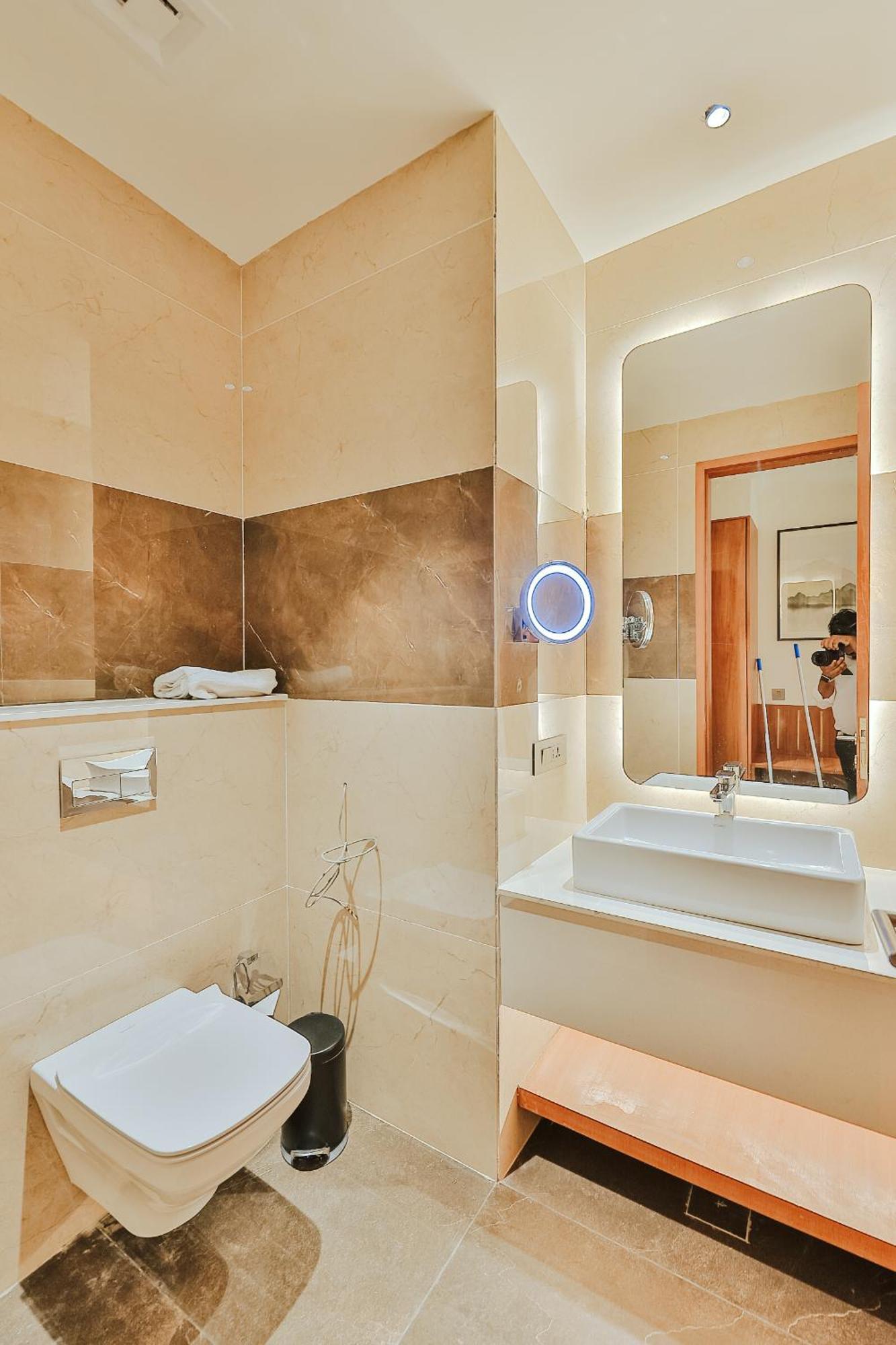Wyndham Garden Sonipat Murthal Bagian luar foto